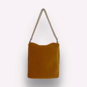 Bolso mochila Mostaza